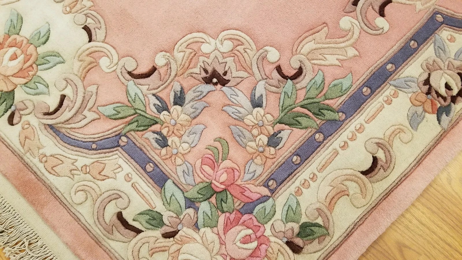 6 x 9 Hand Knotted French Aubusson 100% wool Area rug