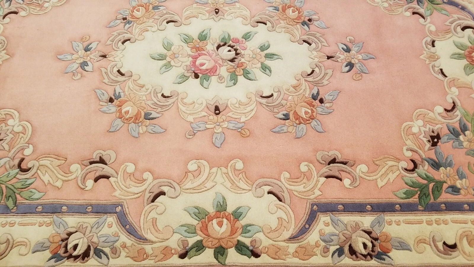 6 x 9 Hand Knotted French Aubusson 100% wool Area rug