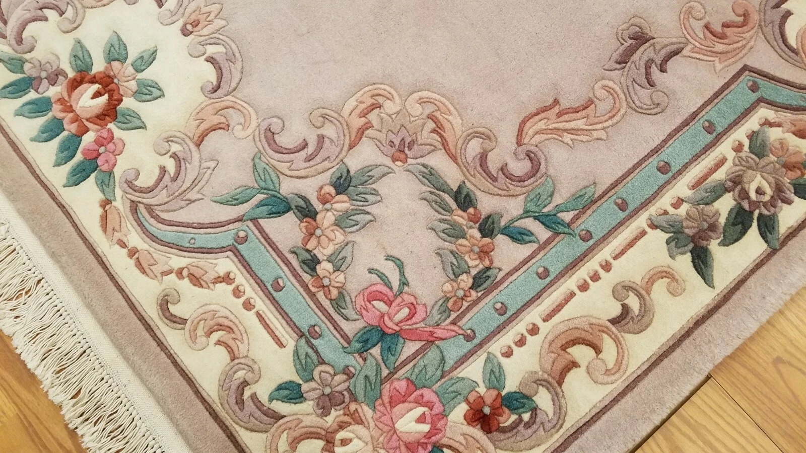 6 x 9 Hand Knotted French Aubusson 100% wool Area rug