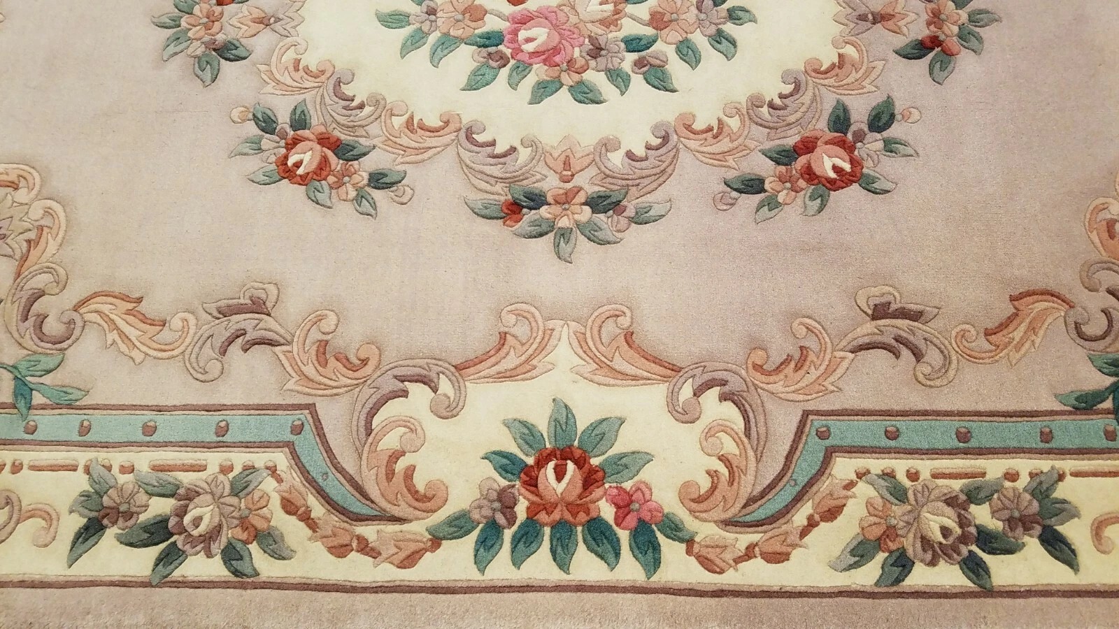 6 x 9 Hand Knotted French Aubusson 100% wool Area rug
