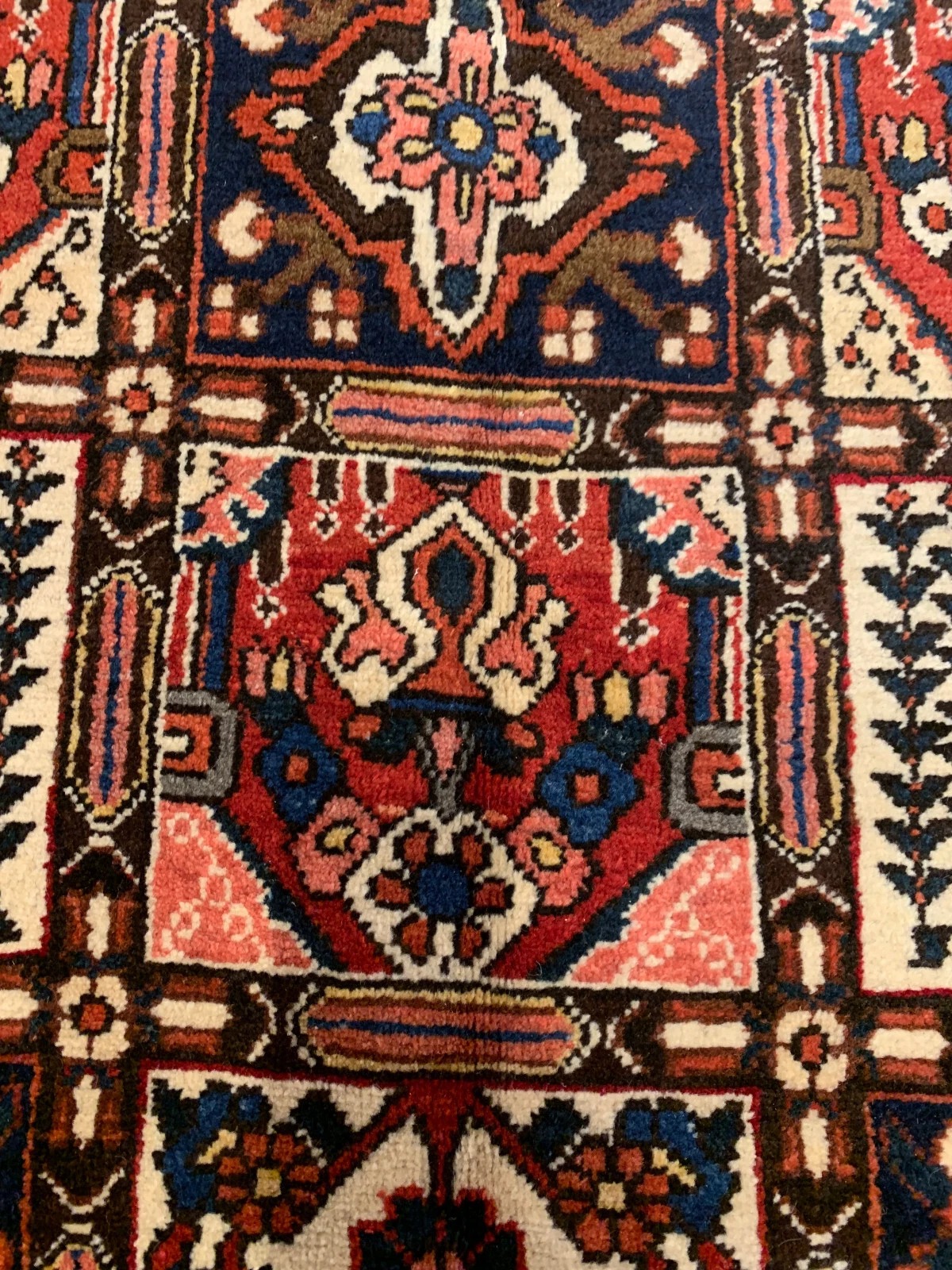 6.10 x 10.1 Vintage Hand Knotted 100% Wool Vegetable Dye Area Rug