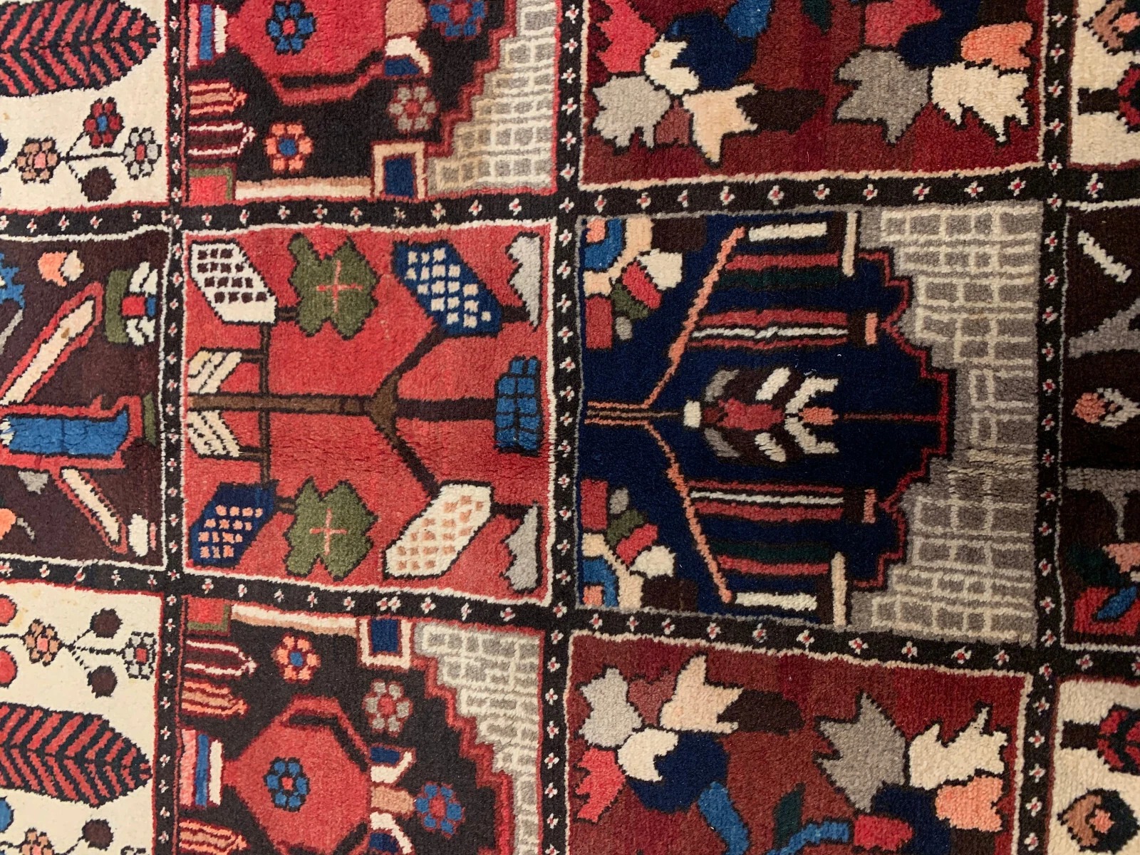 7 x 10.5 Vintage Hand Knotted 100% Wool Vegetable Dye Area Rug