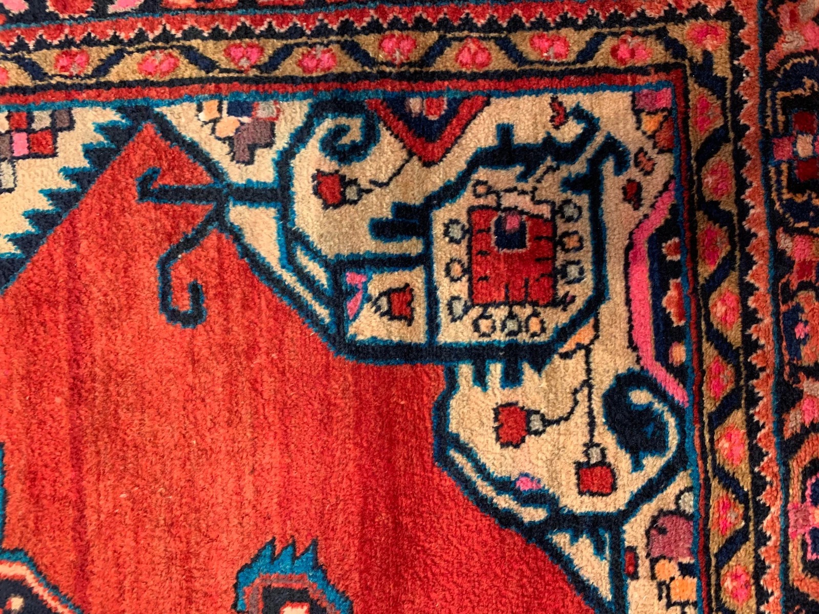 4'10" X 6'3 Tribal Hand woven 100% Wool Veg Dye