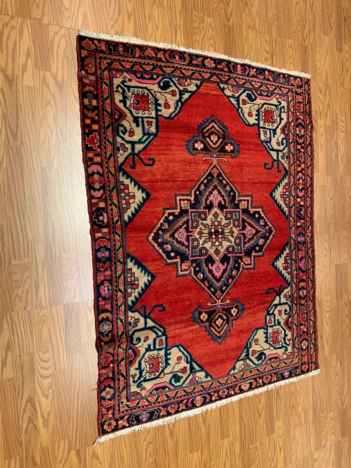 4'10" X 6'3 Tribal Hand woven 100% Wool Veg Dye