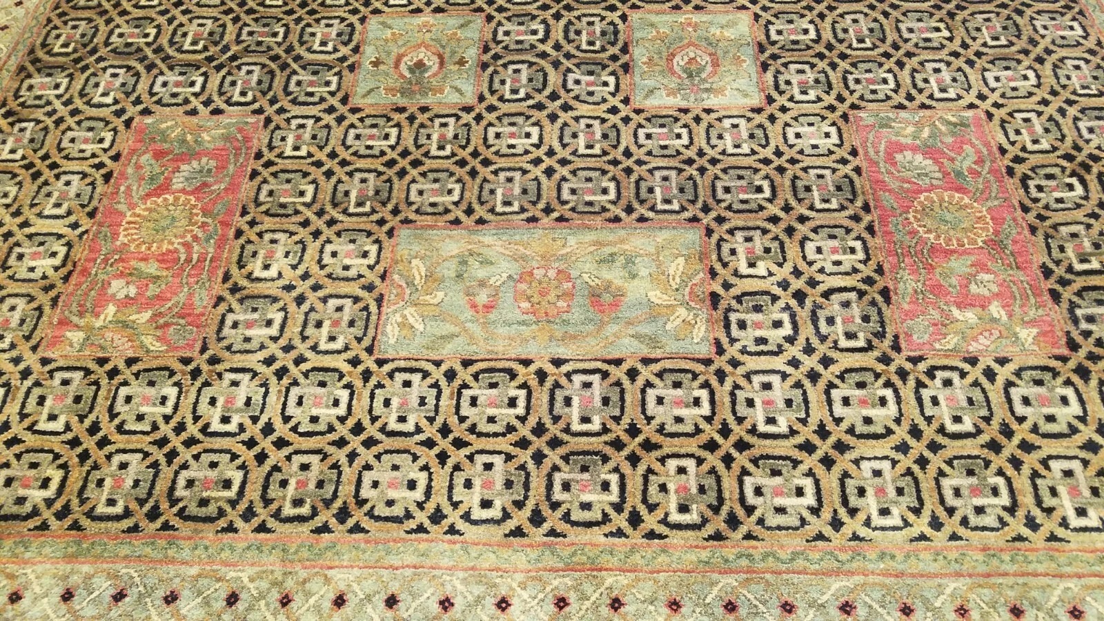 9 x 12 Very Beautiful Indo Agra All Over Wool Hand-Knotted Oriental Rug