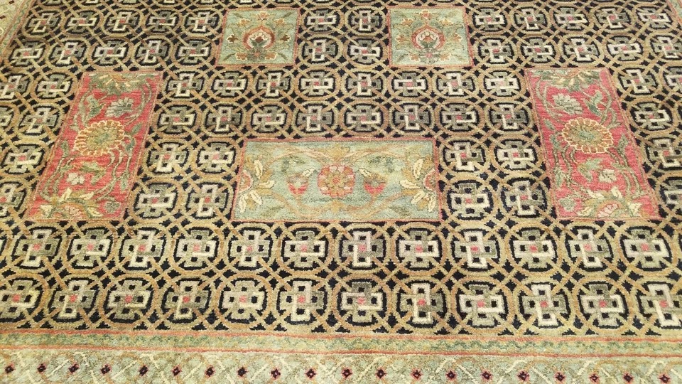 9 x 12 Very Beautiful Indo Agra All Over Wool Hand-Knotted Oriental Rug