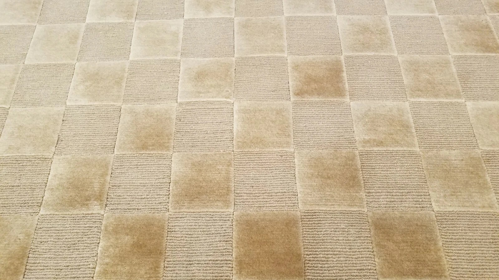 6 x 9 Gold Modern Checked Handmade Nepal rug