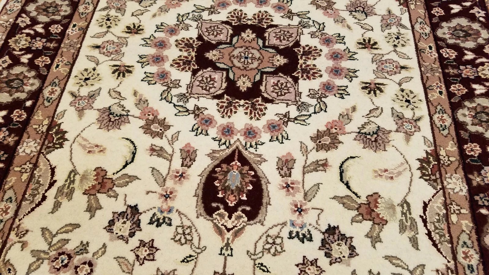 3 x 5 Ivory Burgundy Wool & Silk Hand Knotted Area rug