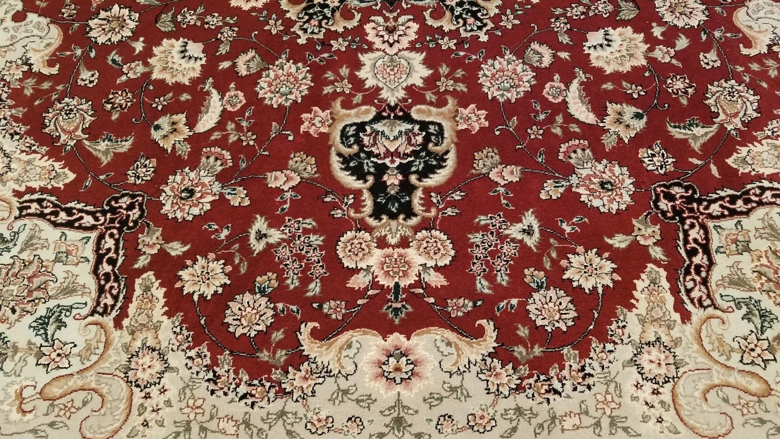 8 x 10 Red & Black Wool & Silk Hand Knotted Oriental Rug