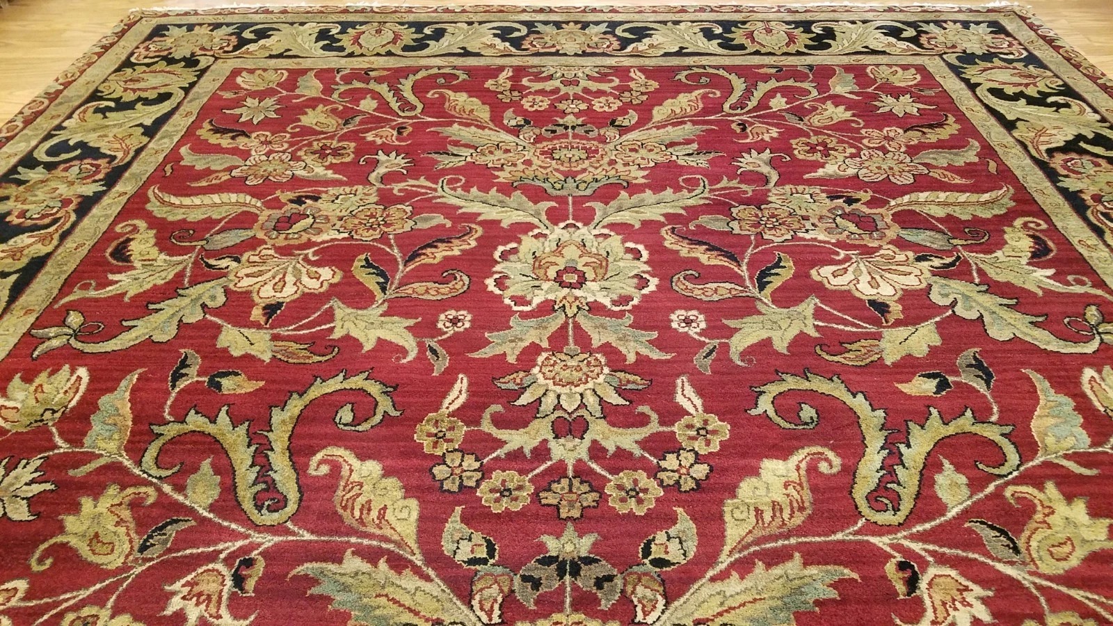 8 x 10 Indo Agra Hand spawned Wool Hand Knotted Oriental Rug