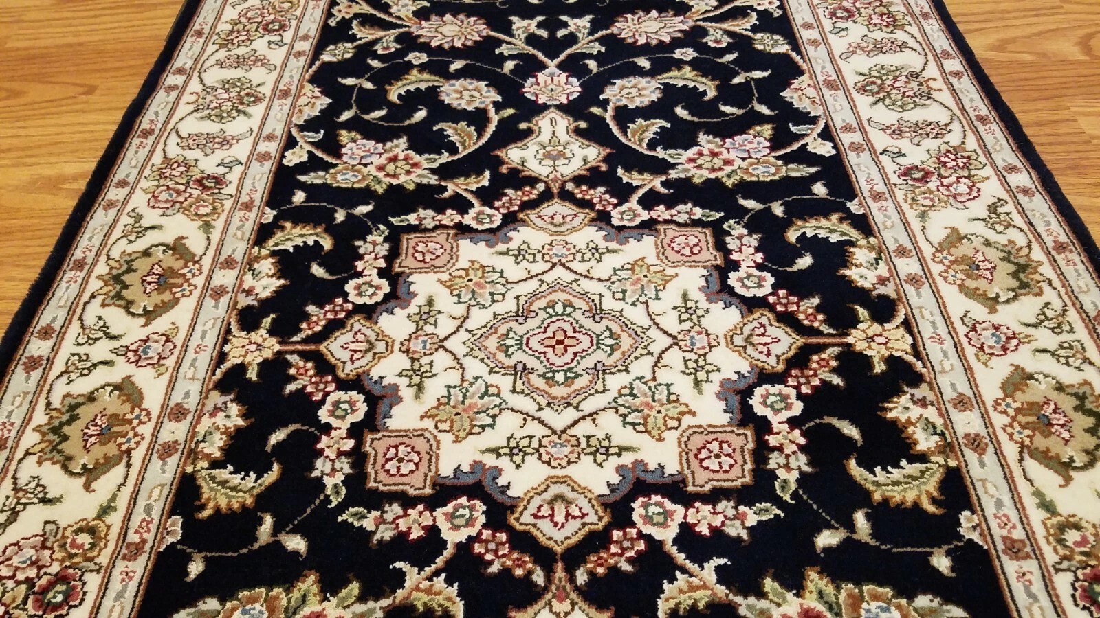 2.6 x 6 Navy & Ivory Design Wool & Silk Hand Knotted Area rug