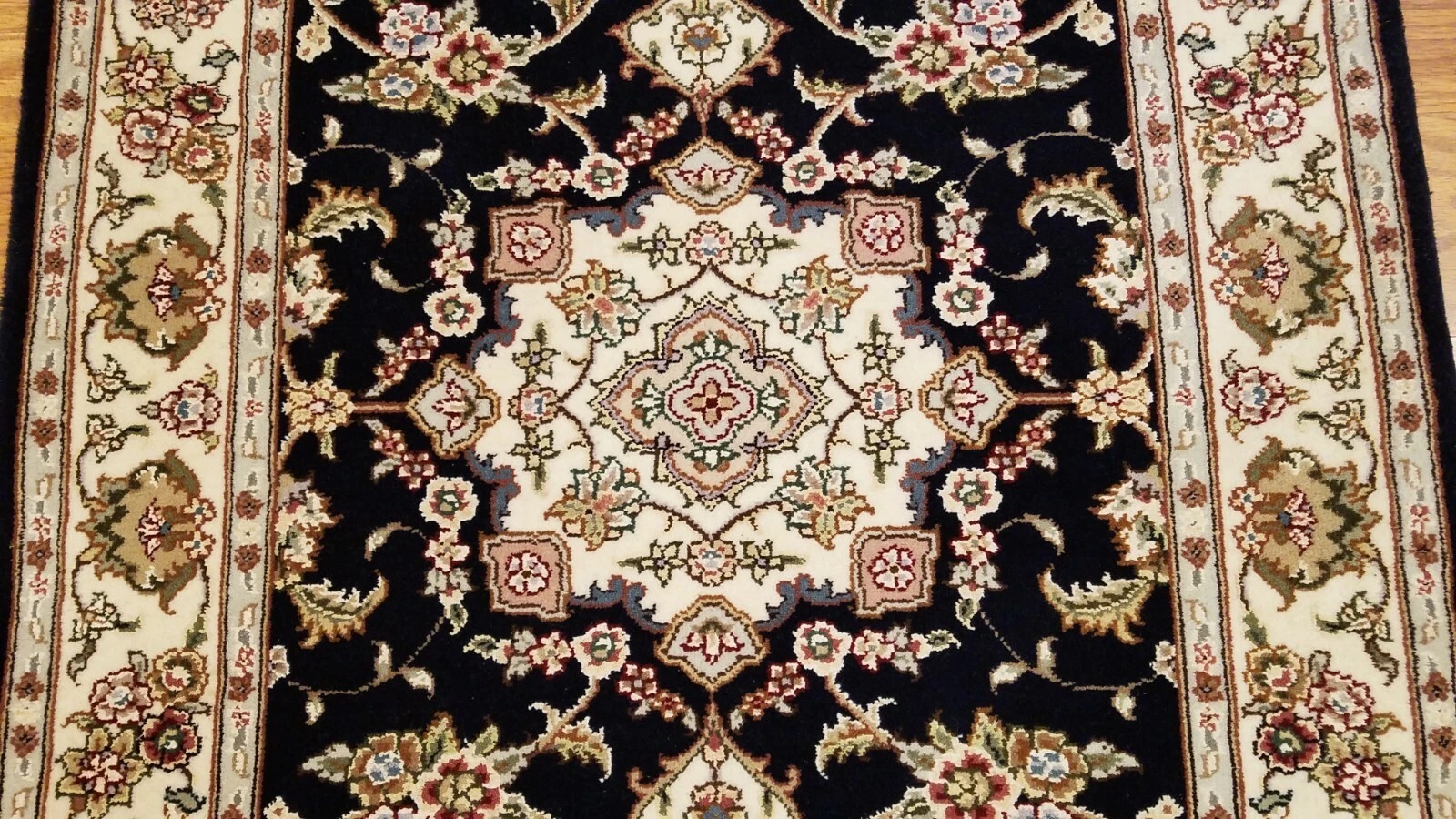 2.6 x 6 Navy & Ivory Design Wool & Silk Hand Knotted Area rug