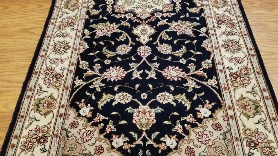 2.6 x 6 Navy & Ivory Design Wool & Silk Hand Knotted Area rug