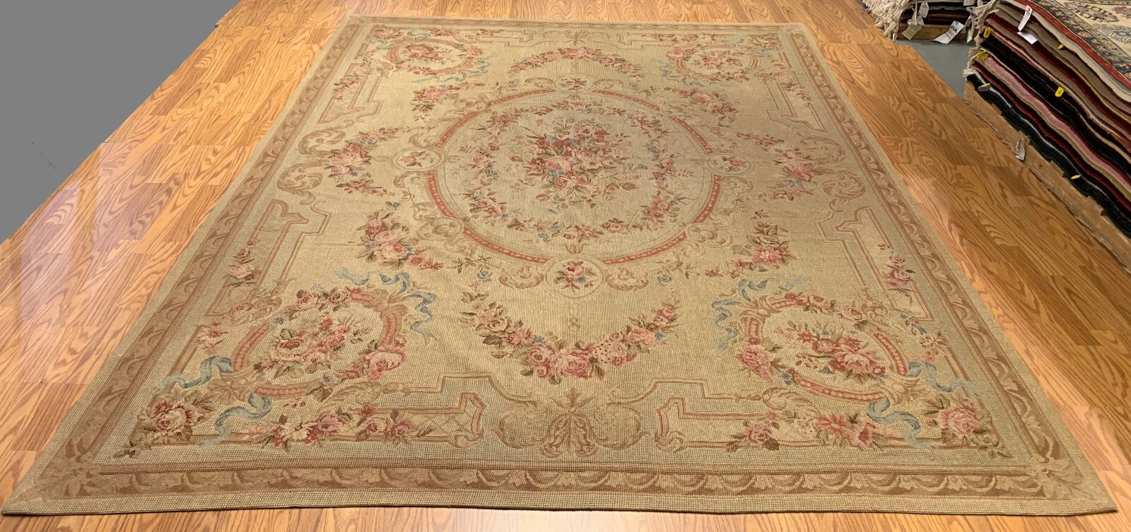 8 x 10 Needle Point 100% Wool Hand Knotted Area Rug EB236133430236 Montaage