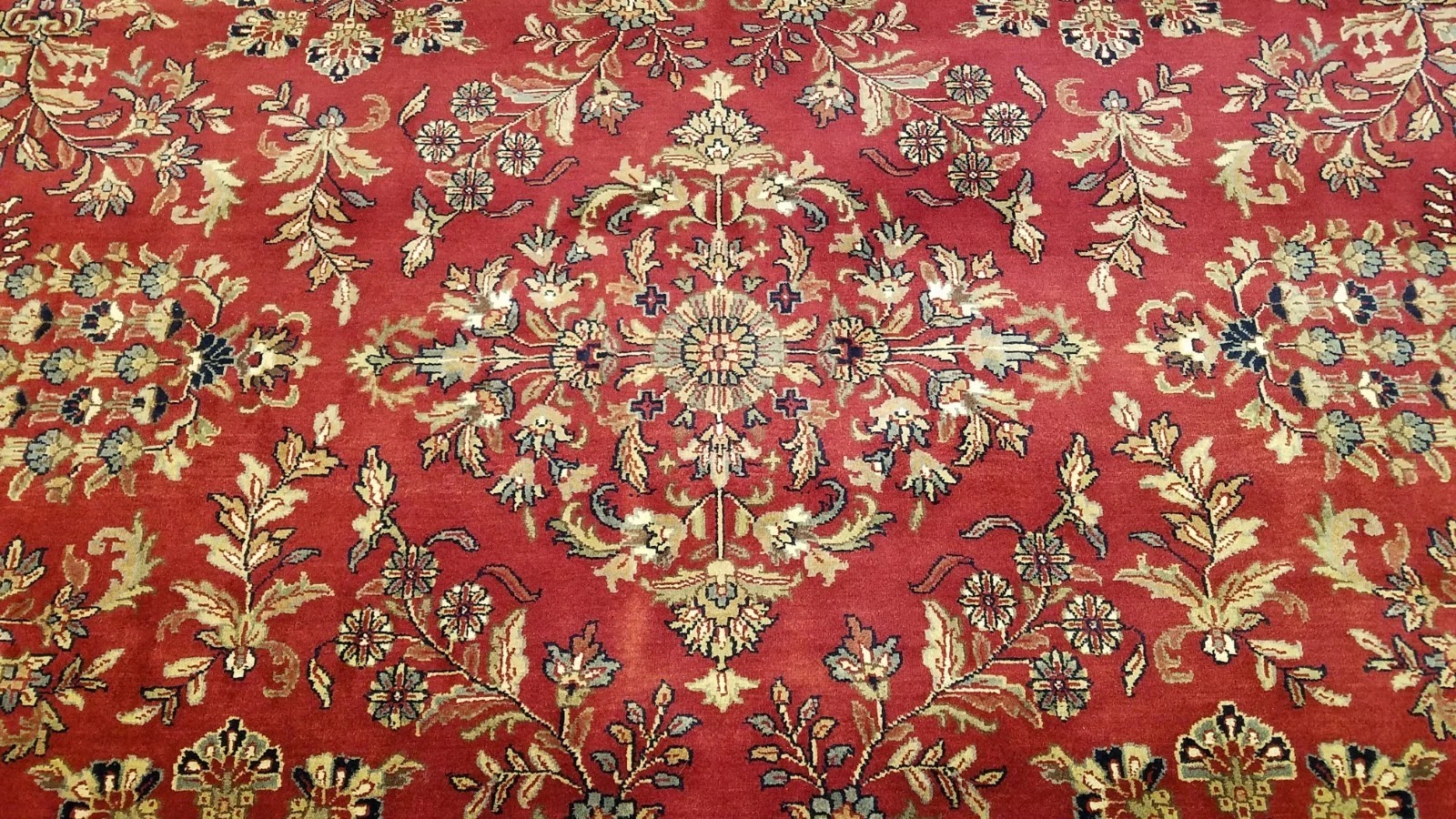 8 x 10 Stunning Beautiful fine Quality Indo Sarouk Hand Knotted Wool Rug