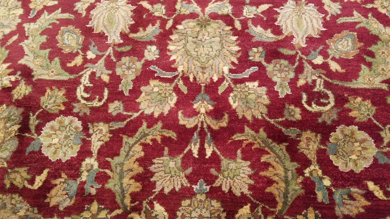 8 x 10 Burgundy Red Fine Indo Agra Hand Knotted Rug