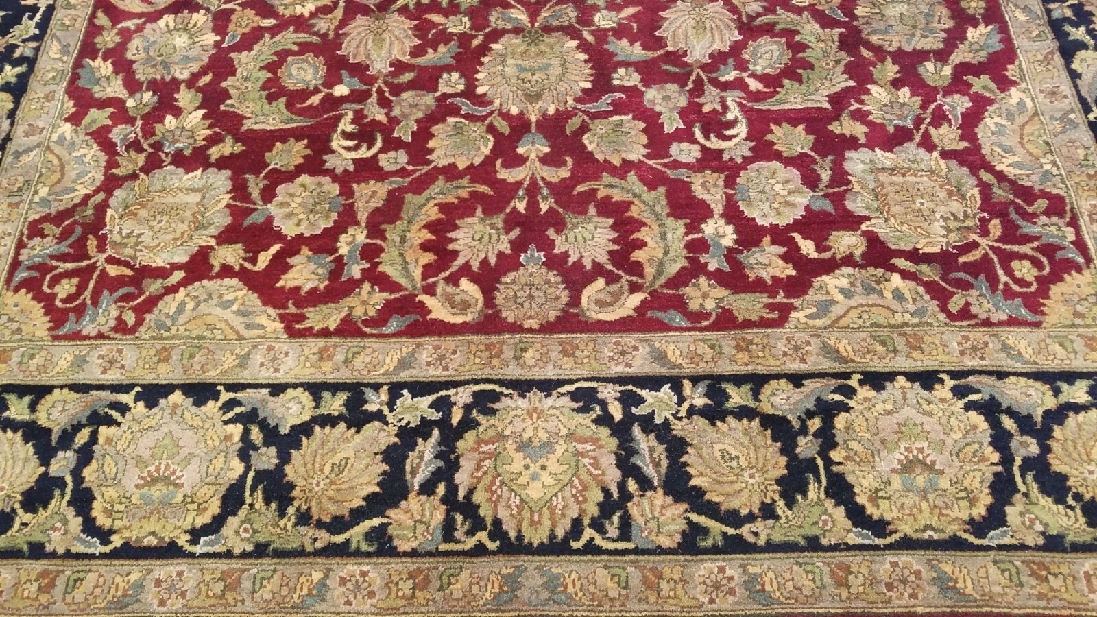8 x 10 Burgundy Red Fine Indo Agra Hand Knotted Rug