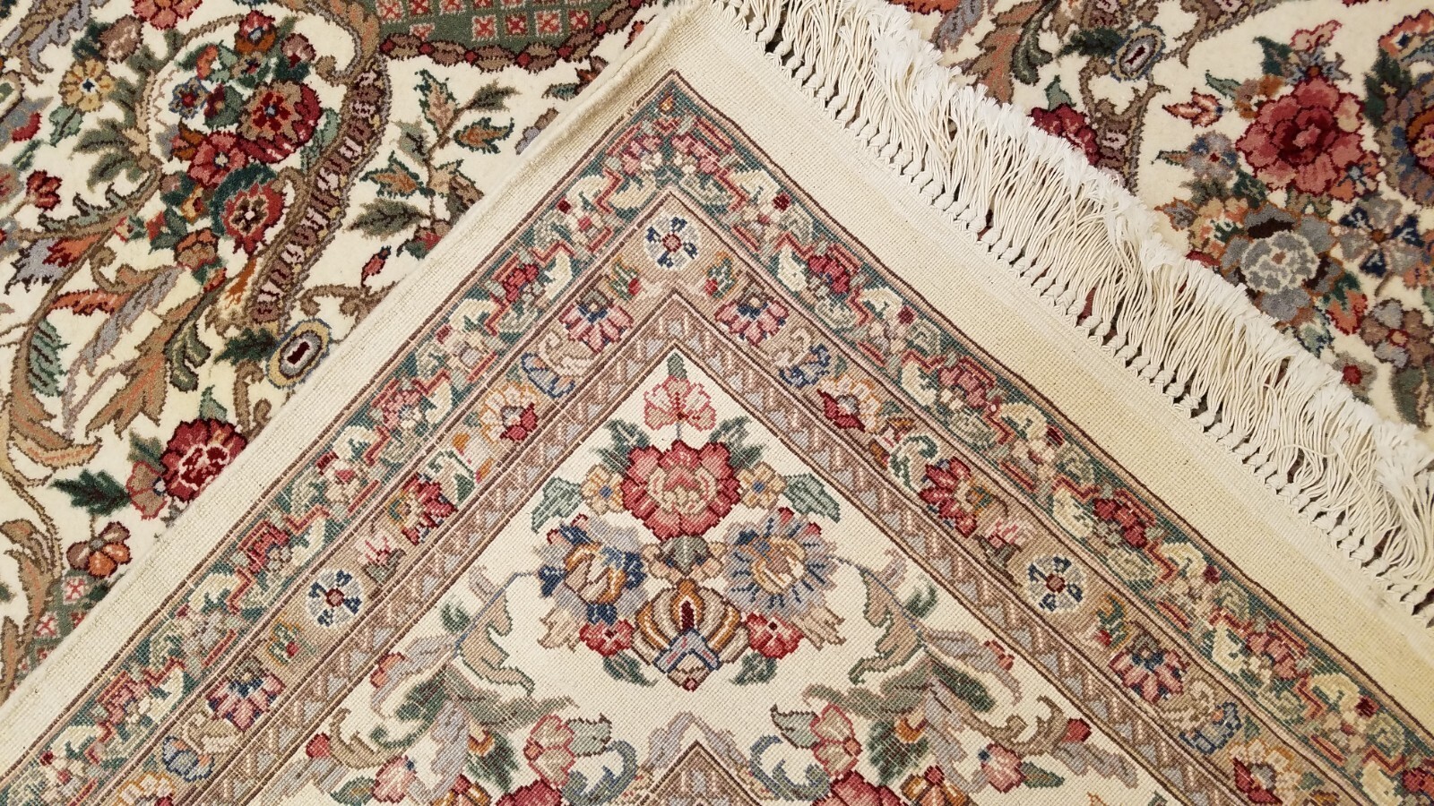 8 x 10 Fine Quality Sino Ivory Wool & Silk Hand Knotted Oriental Rug
