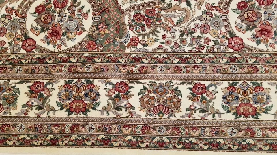 8 x 10 Fine Quality Sino Ivory Wool & Silk Hand Knotted Oriental Rug