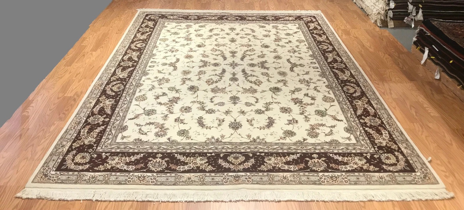 8 x 10  Hand Knotted  Wool  & Silk Area Rug EB235082259002 Montaage