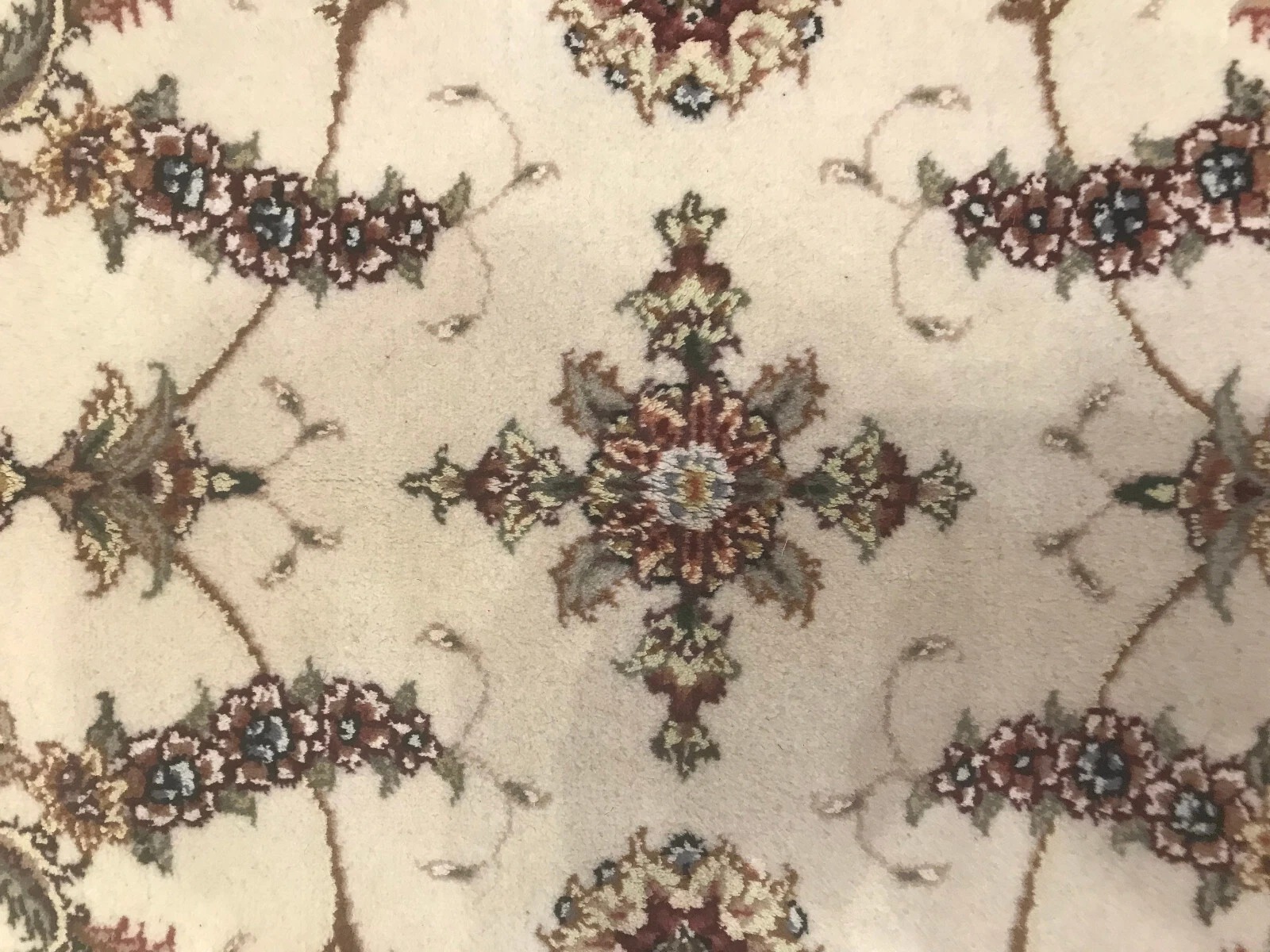 8 x 10 Hand Knotted Wool & Silk Area Rug