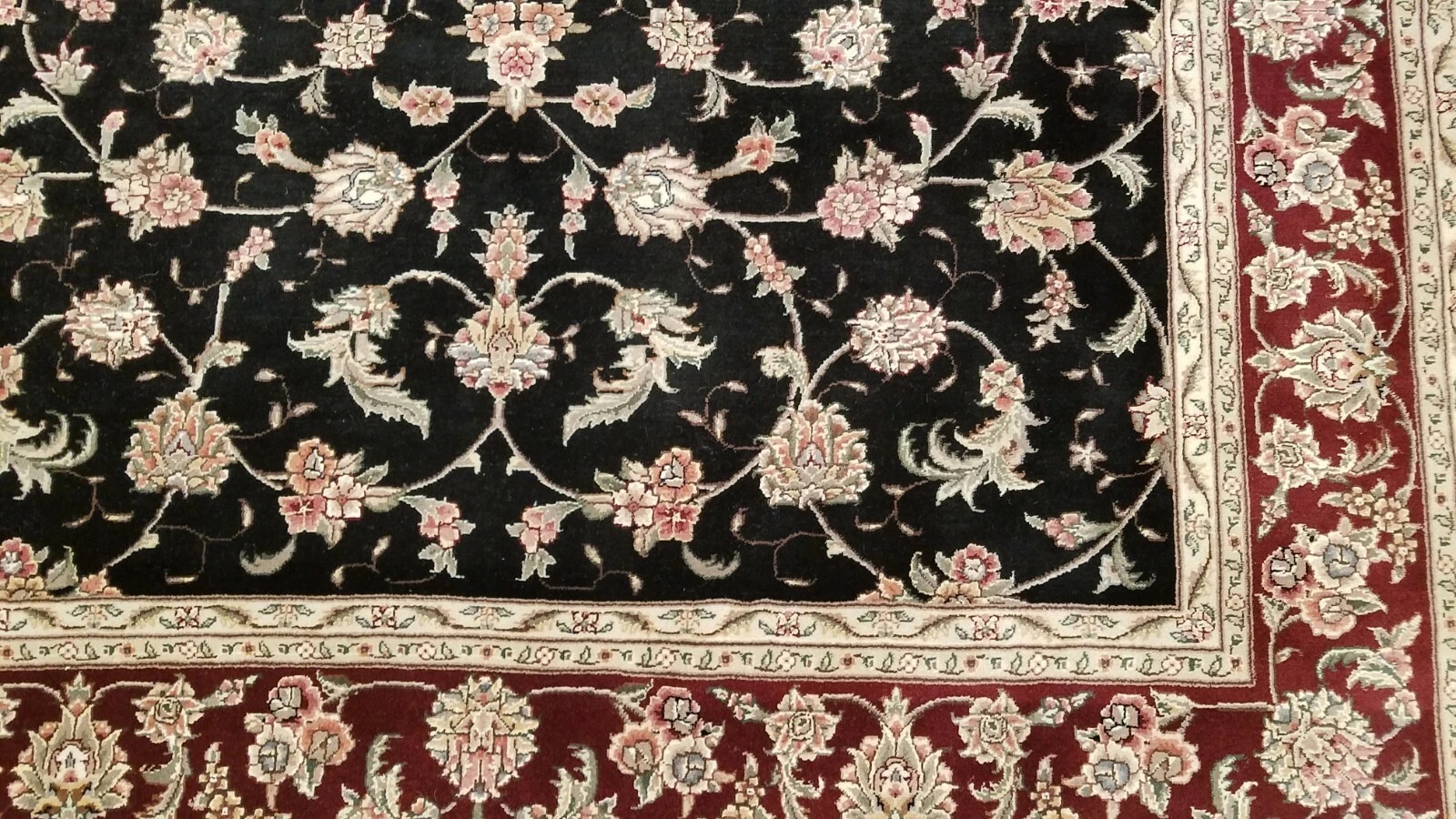 6 x 9 Very Fine Black & Red Wool & Silk Hand Knotted Oriental Area rug