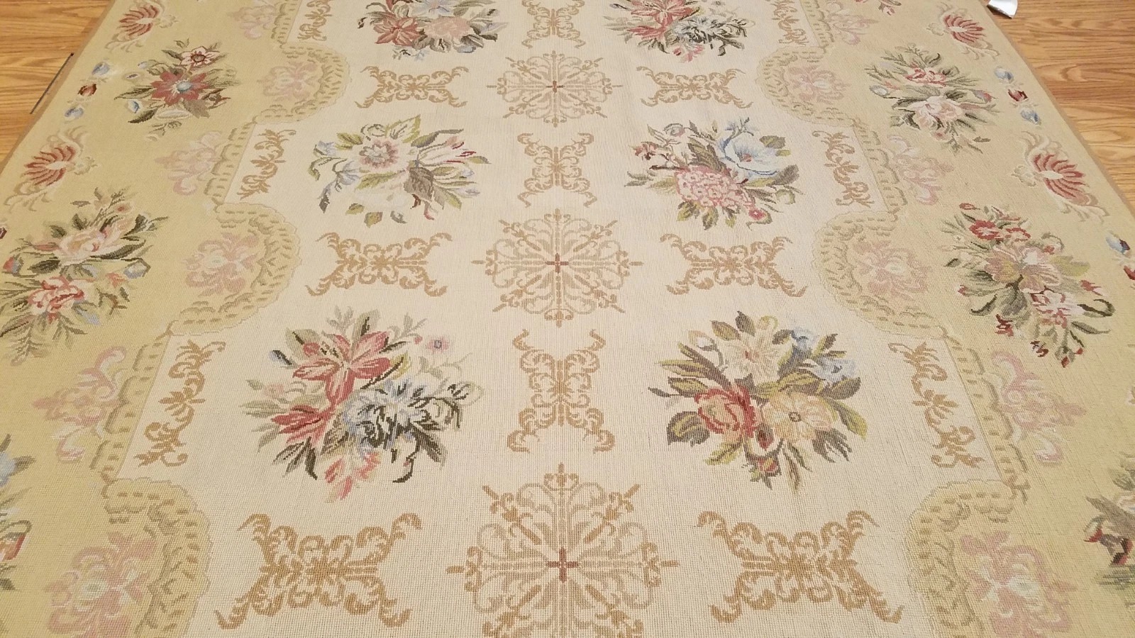 6 x 9 Hand woven English garden design Needle point 100% wool Area rug