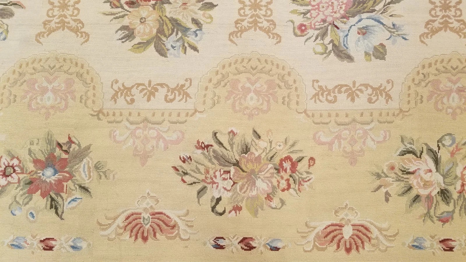 6 x 9 Hand woven English garden design Needle point 100% wool Area rug