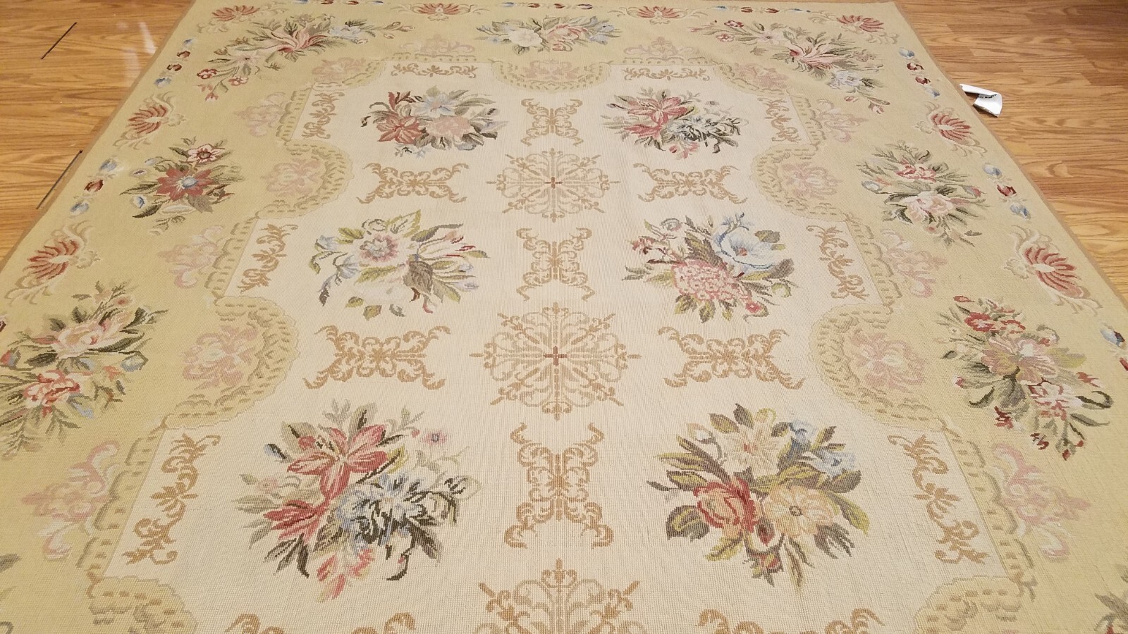 6 x 9 Hand woven English garden design Needle point 100% wool Area rug