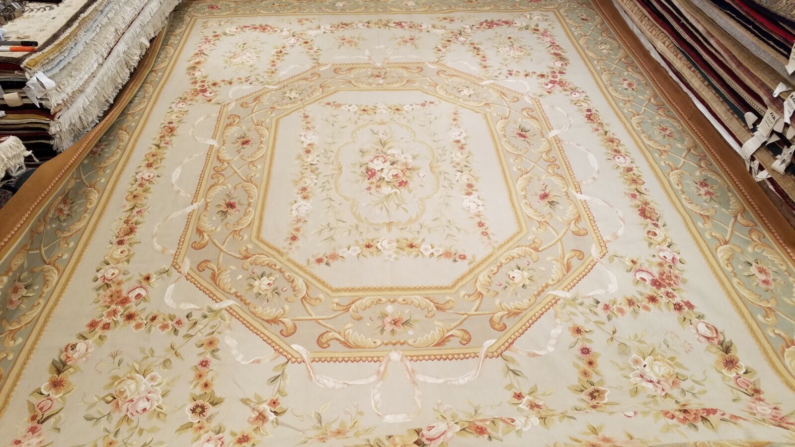 12' x 16' Hand woven French Aubusson Weave 100% wool Area rug