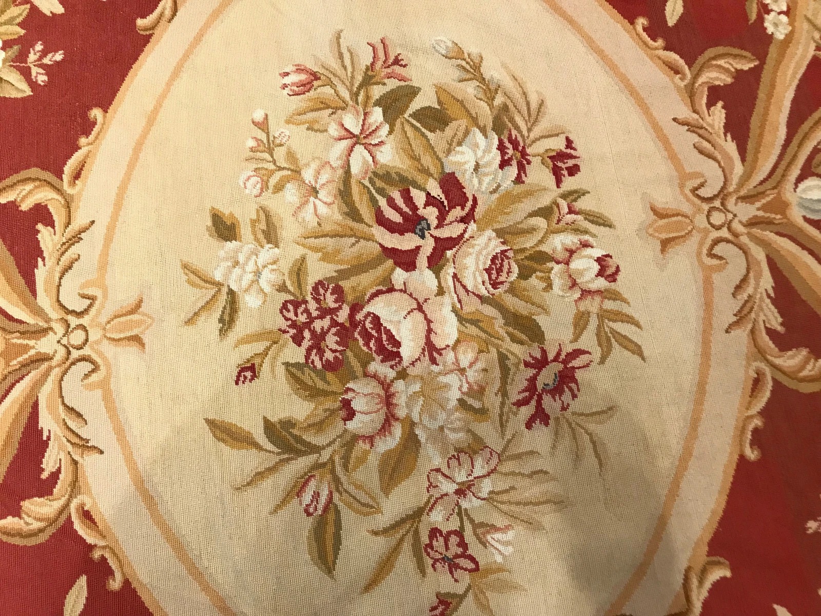 9 x 12 Needle Point 100% Wool Hand Knotted Area Rug