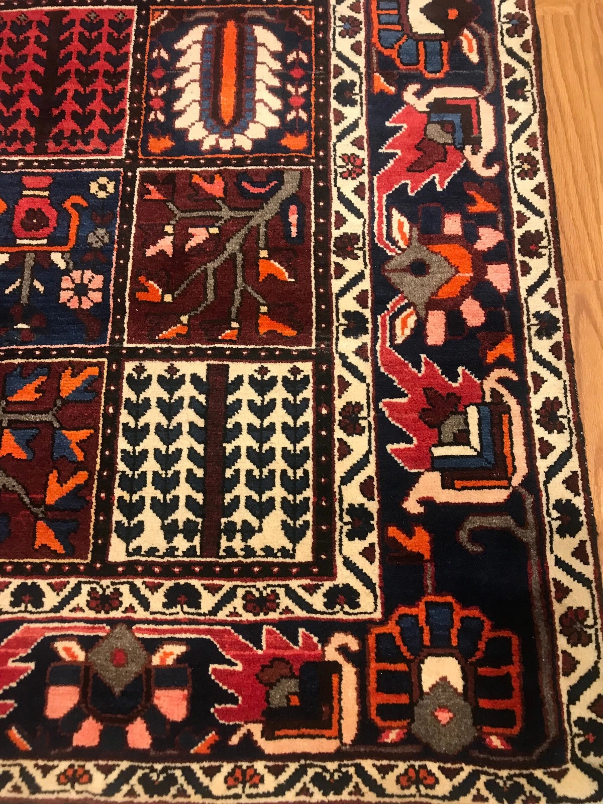 7 x 10 Vintage 100% Wool Hand Knotted Area Rug