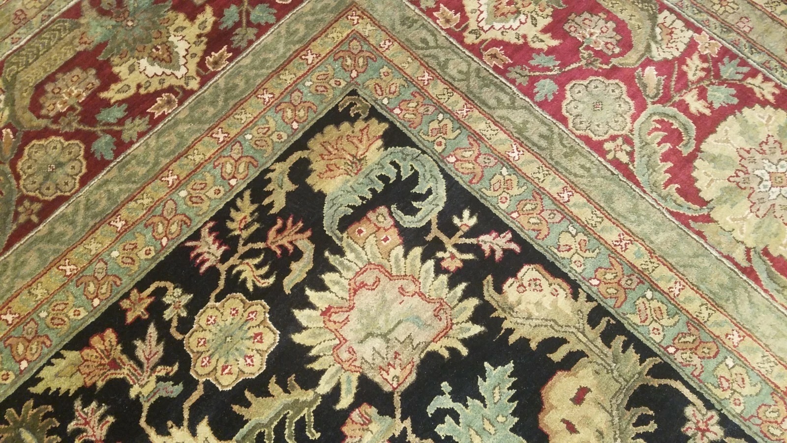 9 x 12 Black & Red Indo Agra All-Over Wool Hand-Knotted Oriental Rug