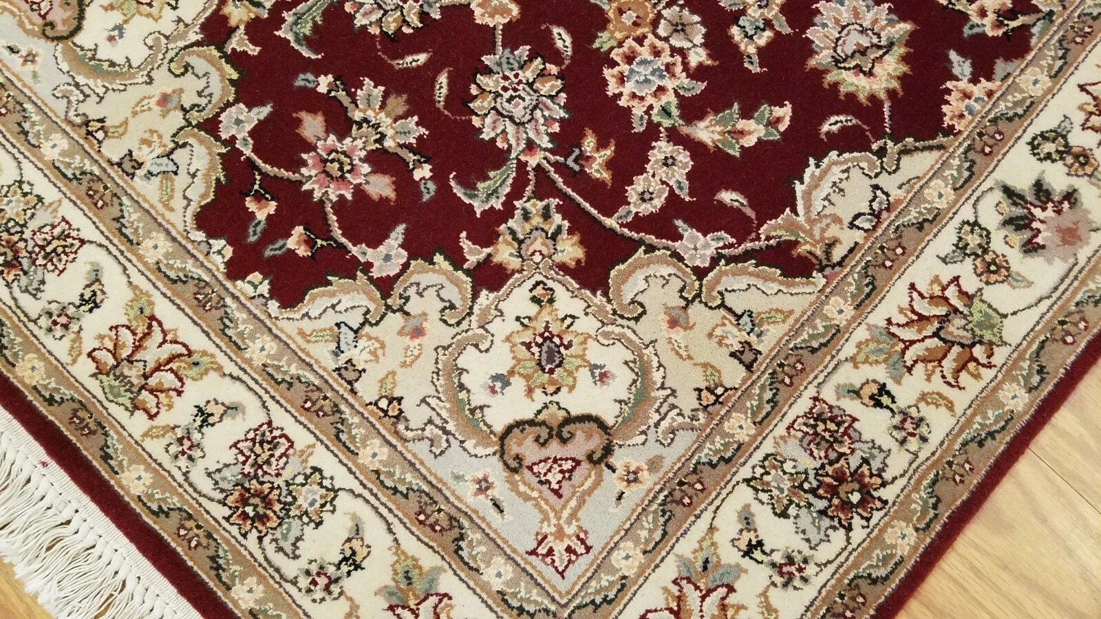 3 x 5 Fine Quality Sino Wool & Silk Hand Knotted Oriental Rug