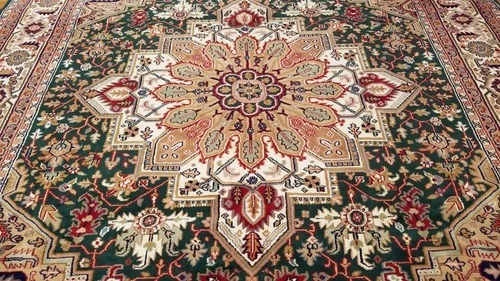 8 x 10 Green Indo Hand Knotted Wool Oriental Rug