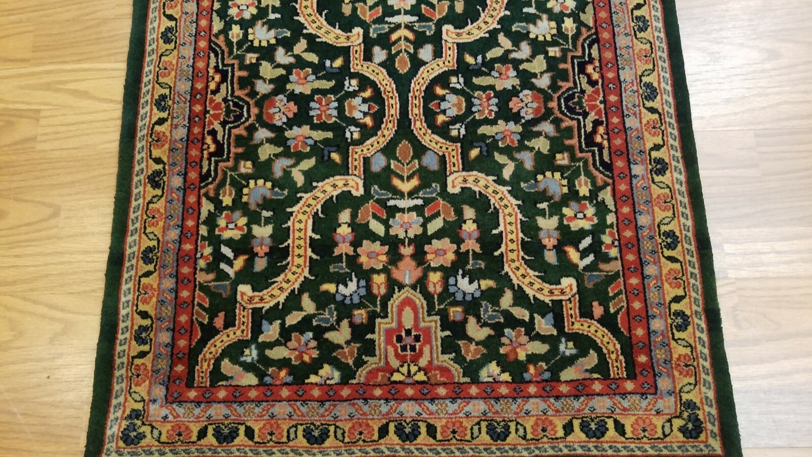 2.6 x 10 Emerald Green Indo Hand Knotted Wool Oriental rug