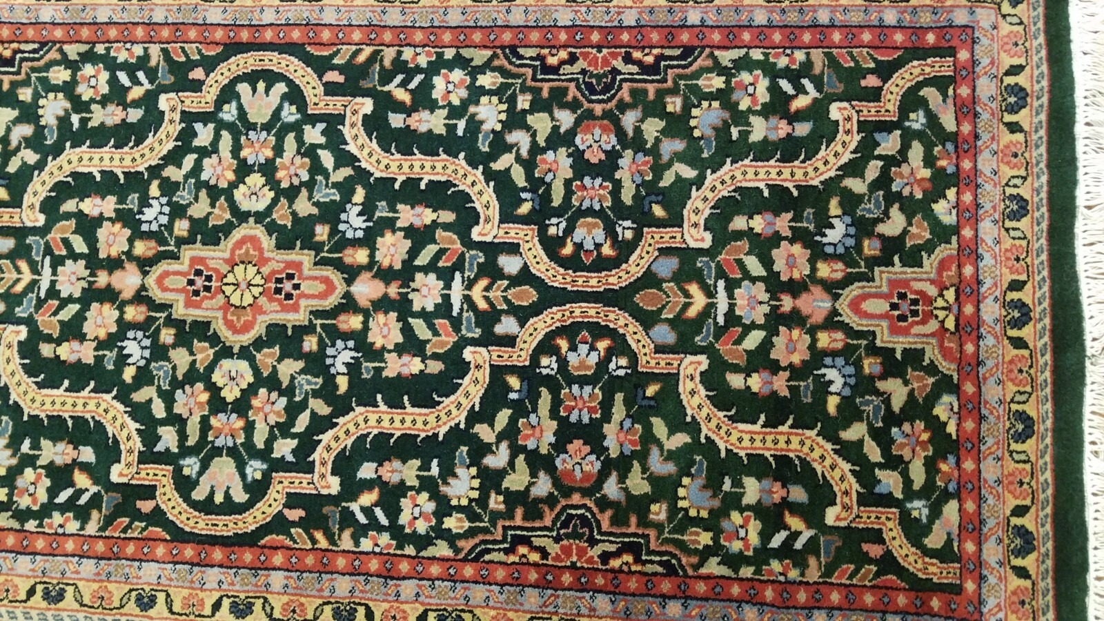 2.6 x 10 Emerald Green Indo Hand Knotted Wool Oriental rug