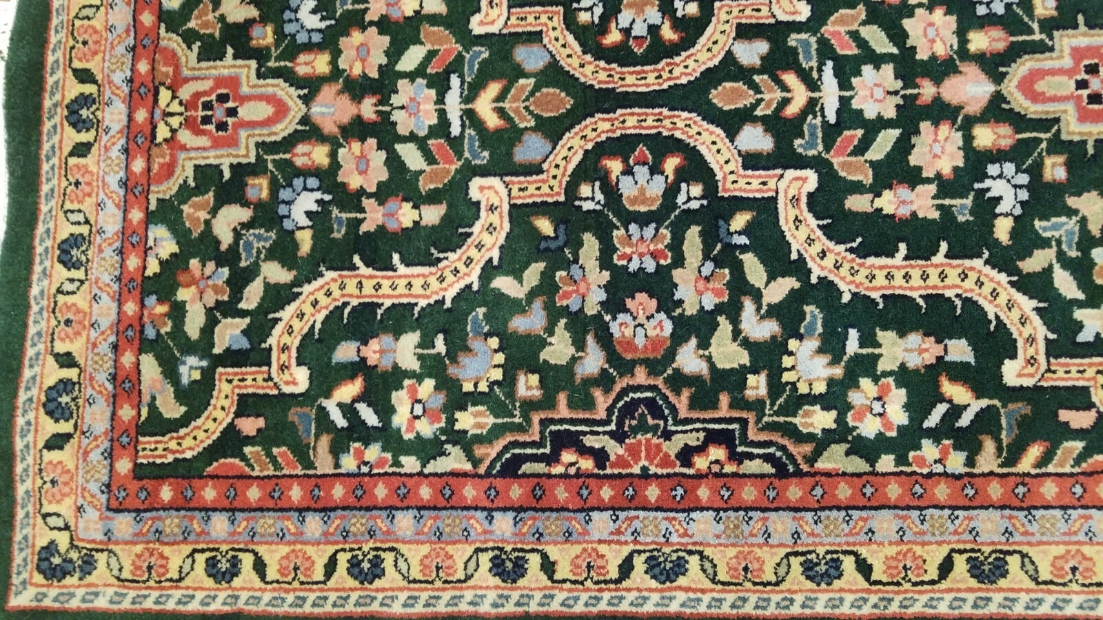 2.6 x 10 Emerald Green Indo Hand Knotted Wool Oriental rug