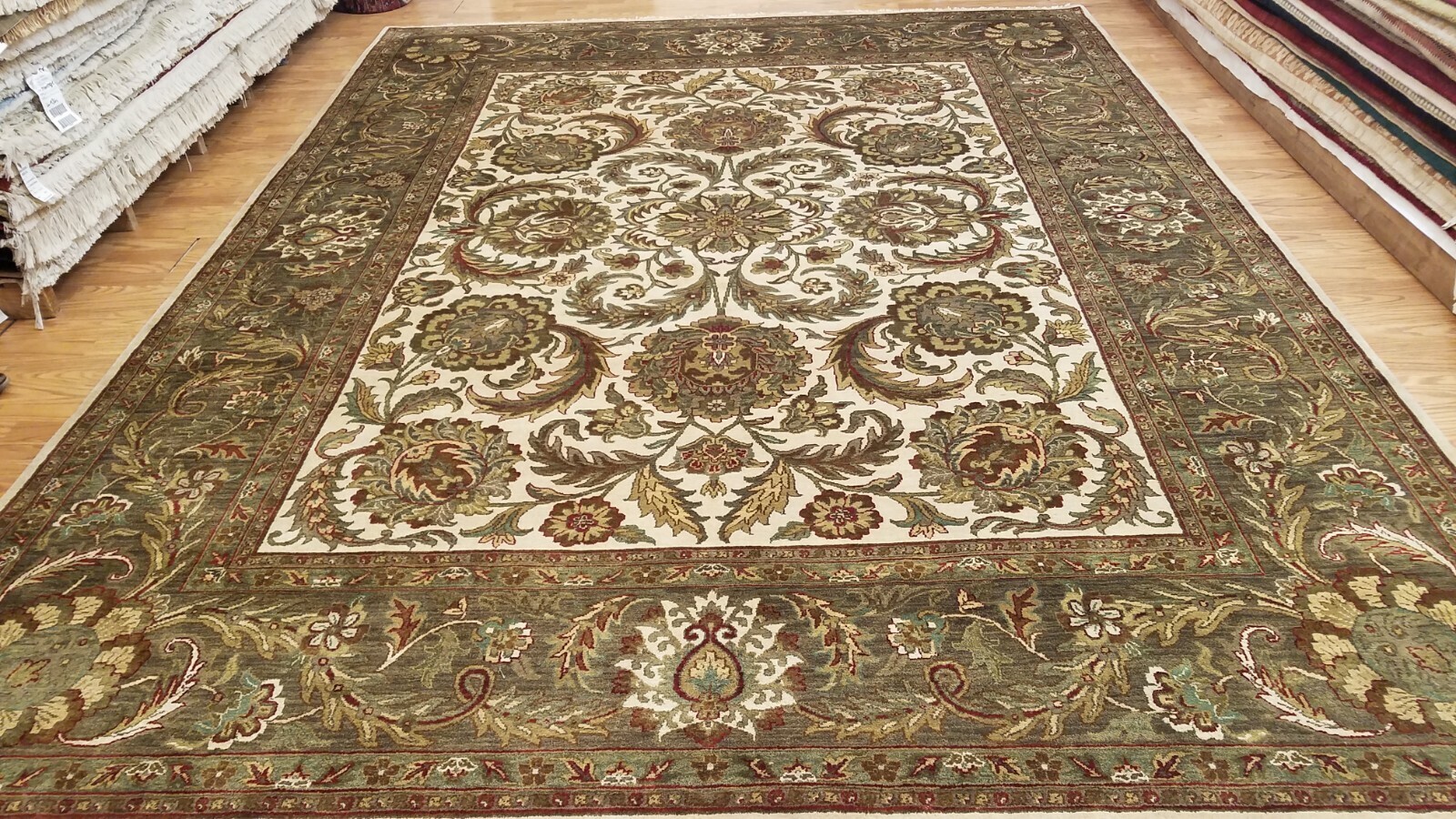 9 x 12 Ivory & Sage & Olive Green Agra All-Over Wool Hand-Knotted Oriental Rug