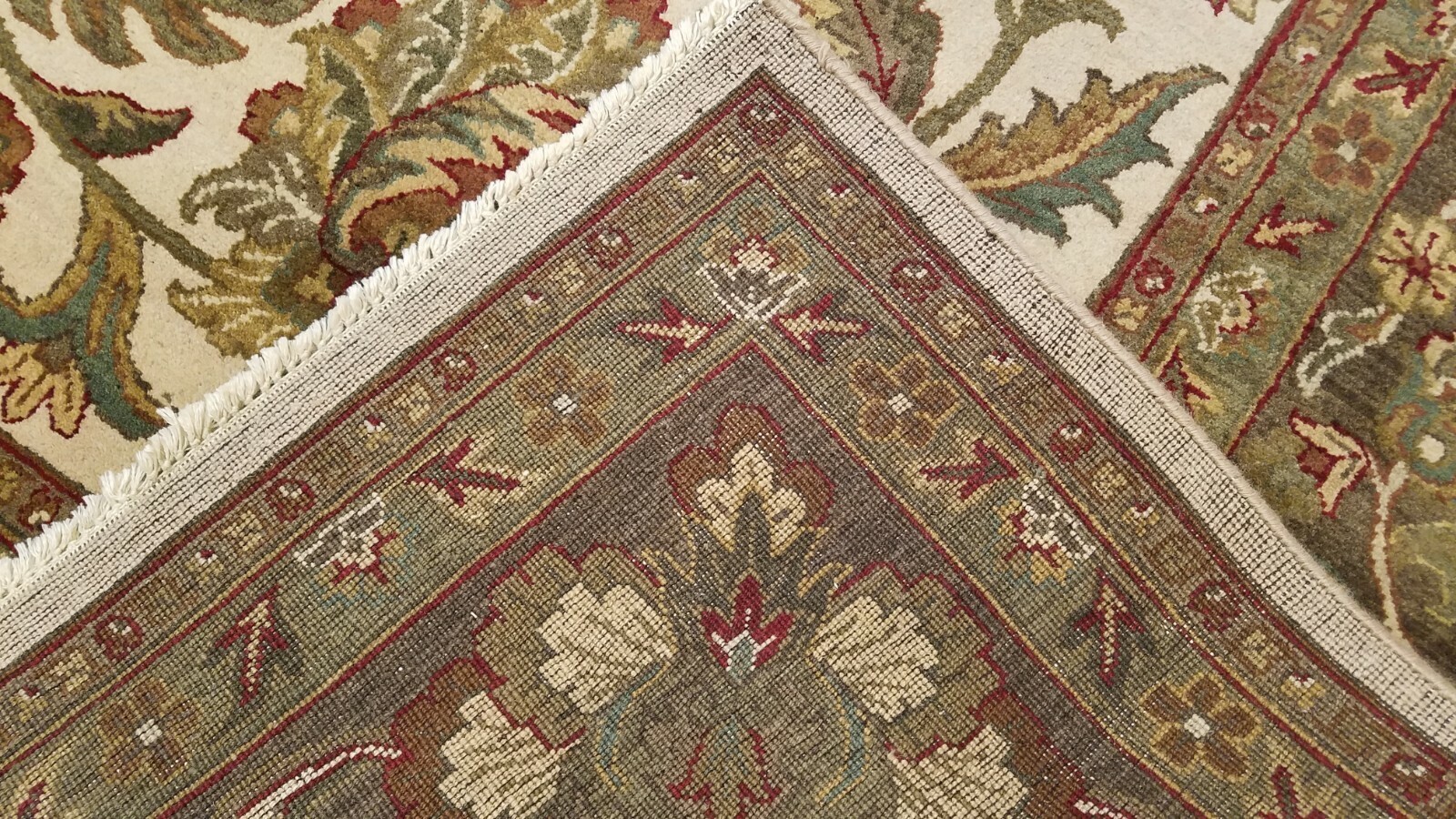 9 x 12 Ivory & Sage & Olive Green Agra All-Over Wool Hand-Knotted Oriental Rug