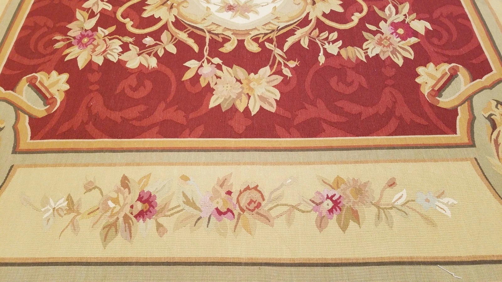 8' x 10' Hand woven French Aubusson Weave 100% wool Area rug