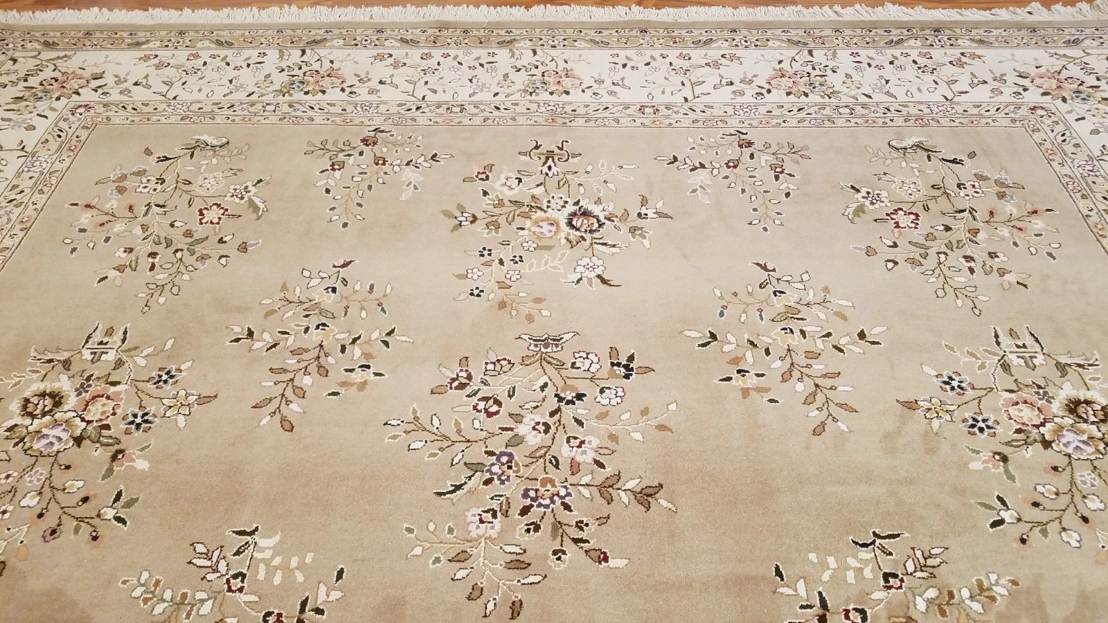8 x 10 Fine Quality Sino Sarouk Wool & Silk Hand Knotted Oriental Rug