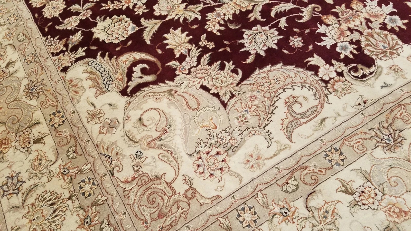 8 x 10 Burgundy Red Very Fine Wool & Silk Hand Knotted Rug
