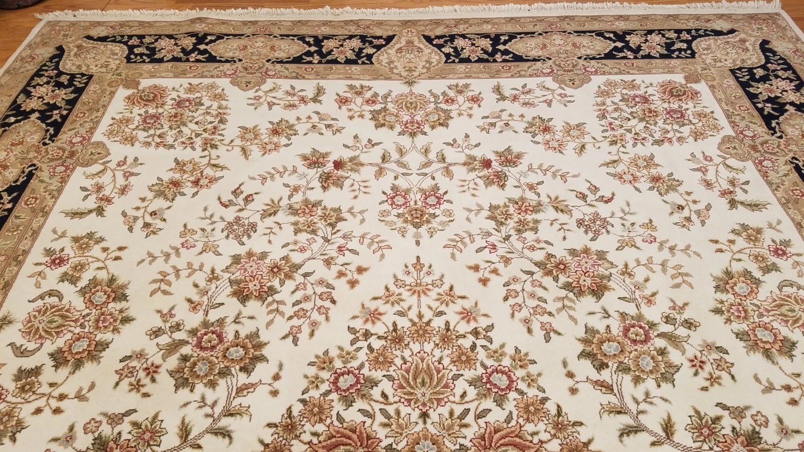 8 x 10 Fine Sino Wool & Silk Ivory Hand Knotted Oriental Rug