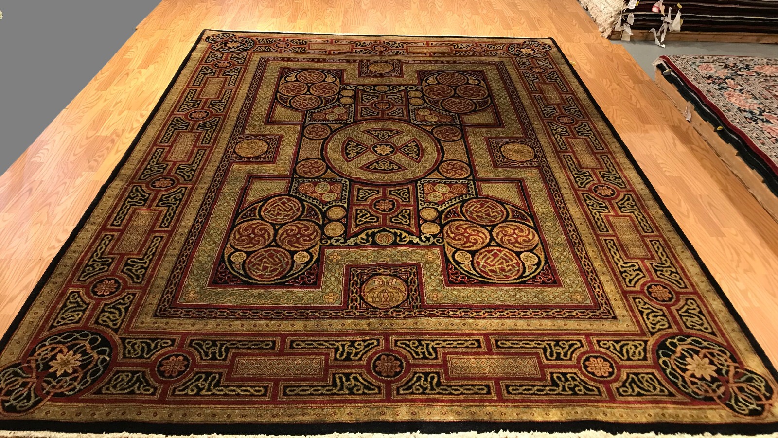 8 X 10 Hand Knotted 100% Wool Area Rug