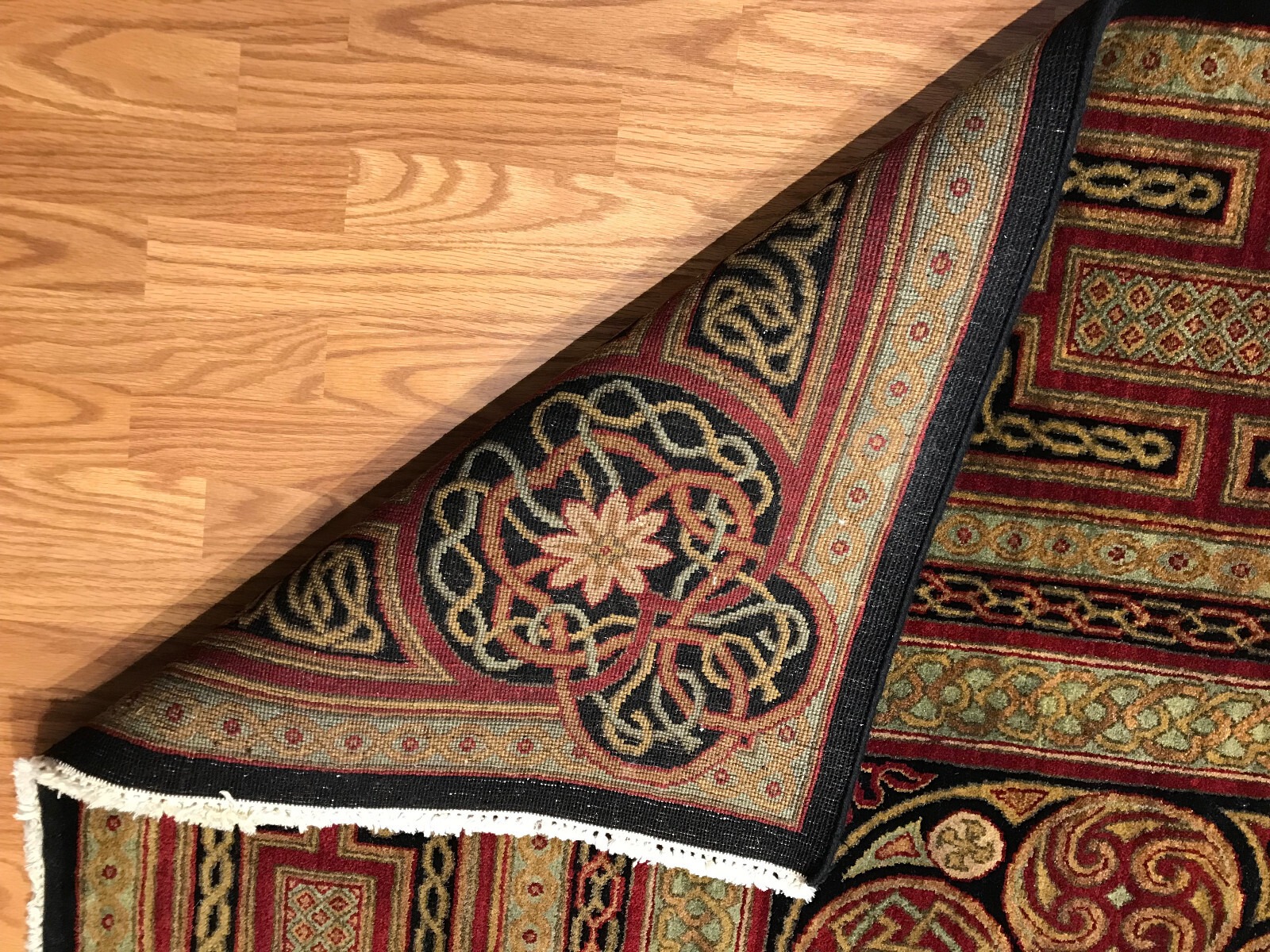 8 X 10 Hand Knotted 100% Wool Area Rug