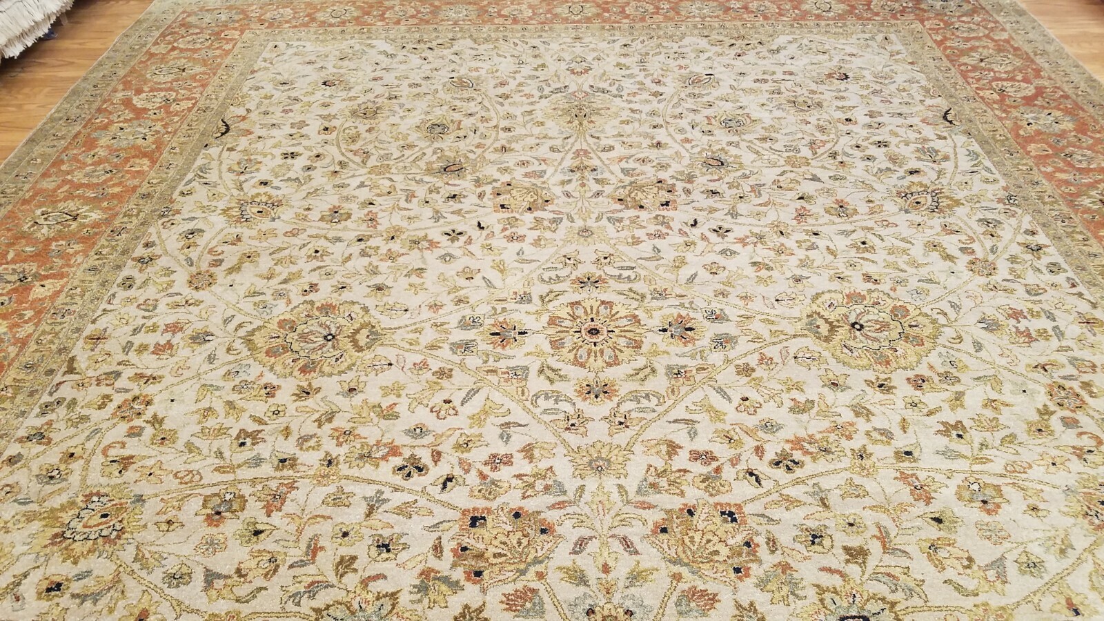 9 x 12 Very High Quality Vegetable Dye All Over Wool Hand-Knotted Oriental Rug