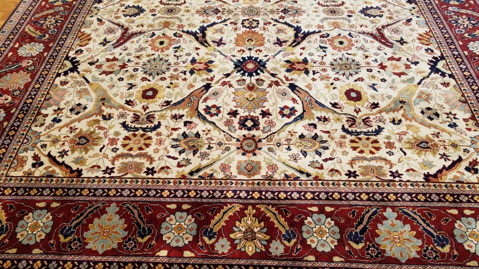 8 x 10 Fine Quality Vegetable Dye Ivory Brick Indo Sarouk Hand Knotted Wool Rug