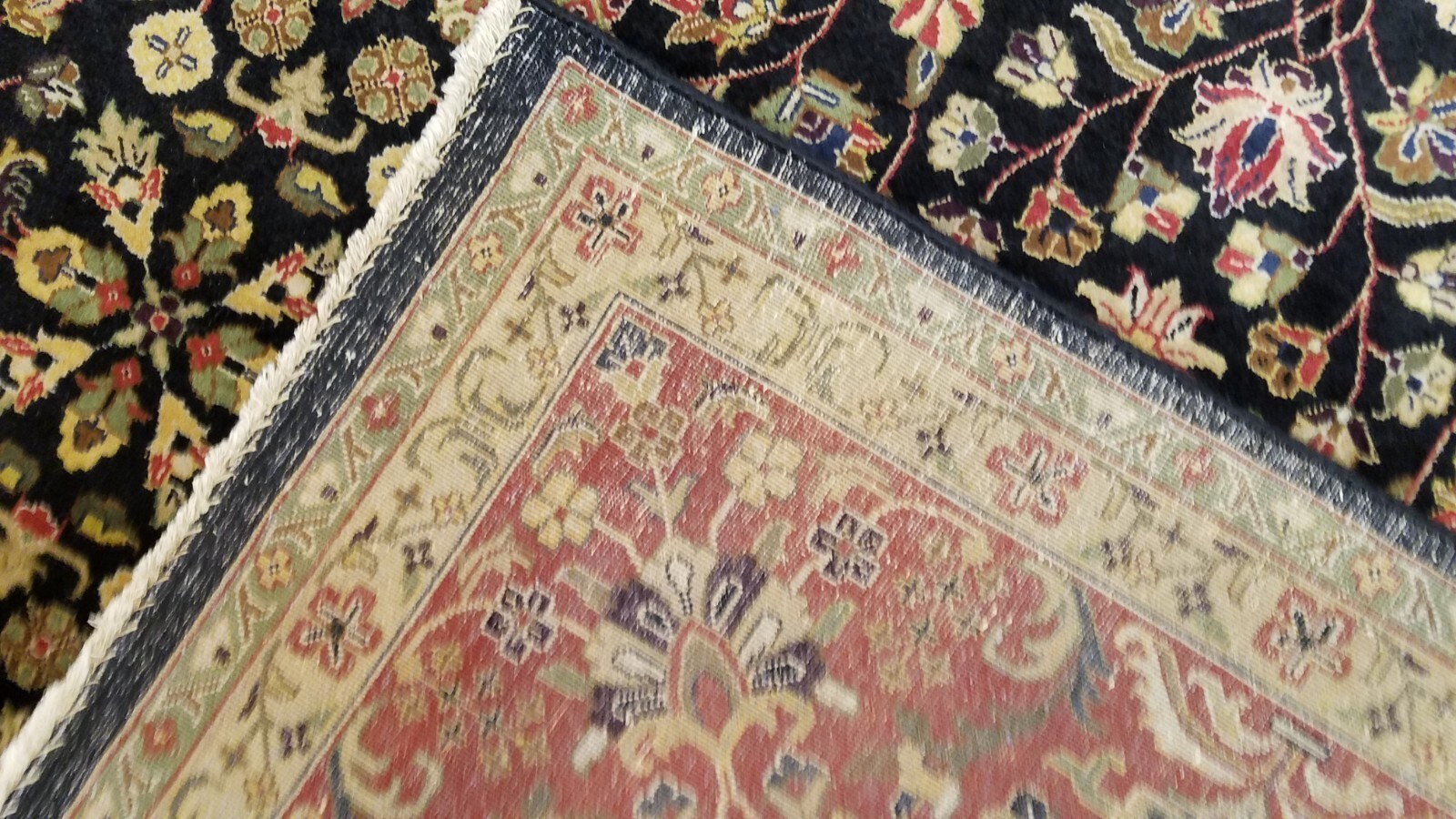 8 x 10 Fine Quality Vegetable Dye Black & Rose Hand Knotted Wool Rug