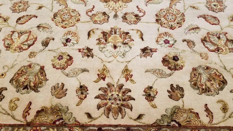 8 x 10 Indo Agra Hand spawned Wool & Silk Hand Knotted Oriental Rug